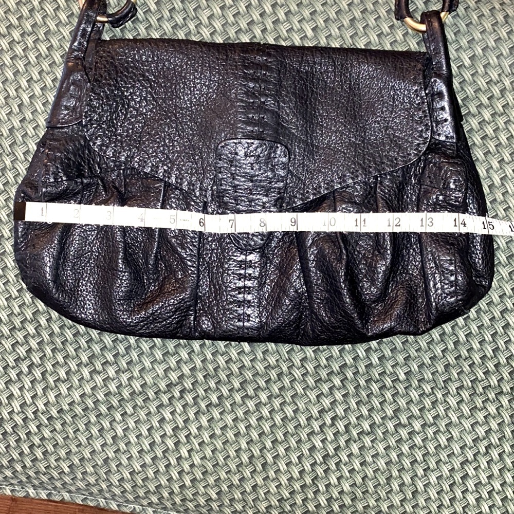 Valentino Garavani Black Leather Shoulder Bag - Picture 12 of 14